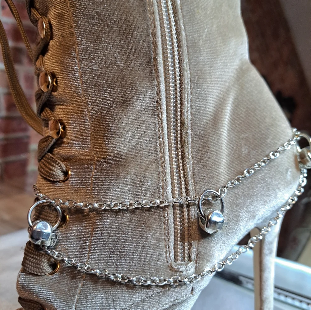 Skull Boot/Shoe Chain - Picture 5 of 7